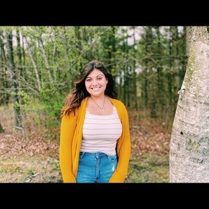 Meet your Posher, Hayley